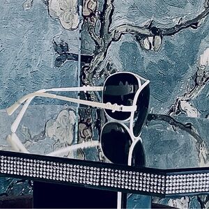 DOLCE & GABBANA WHITE ENAMEL AVIATOR SUNGLASSES